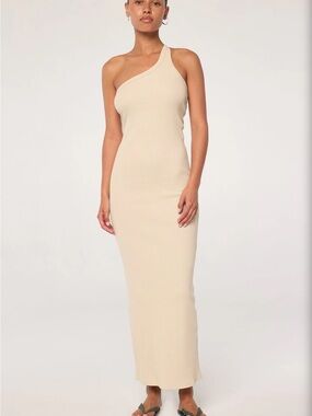line by k backless dress The | Dresses | Yellow Maxi Linebyk Size:Customized color: neutral Opulessa Woven Solid Color Through effortless yet flattering